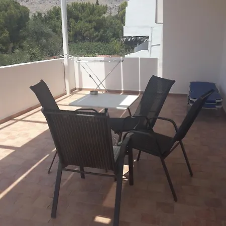 Apart-hotel Apostolis
